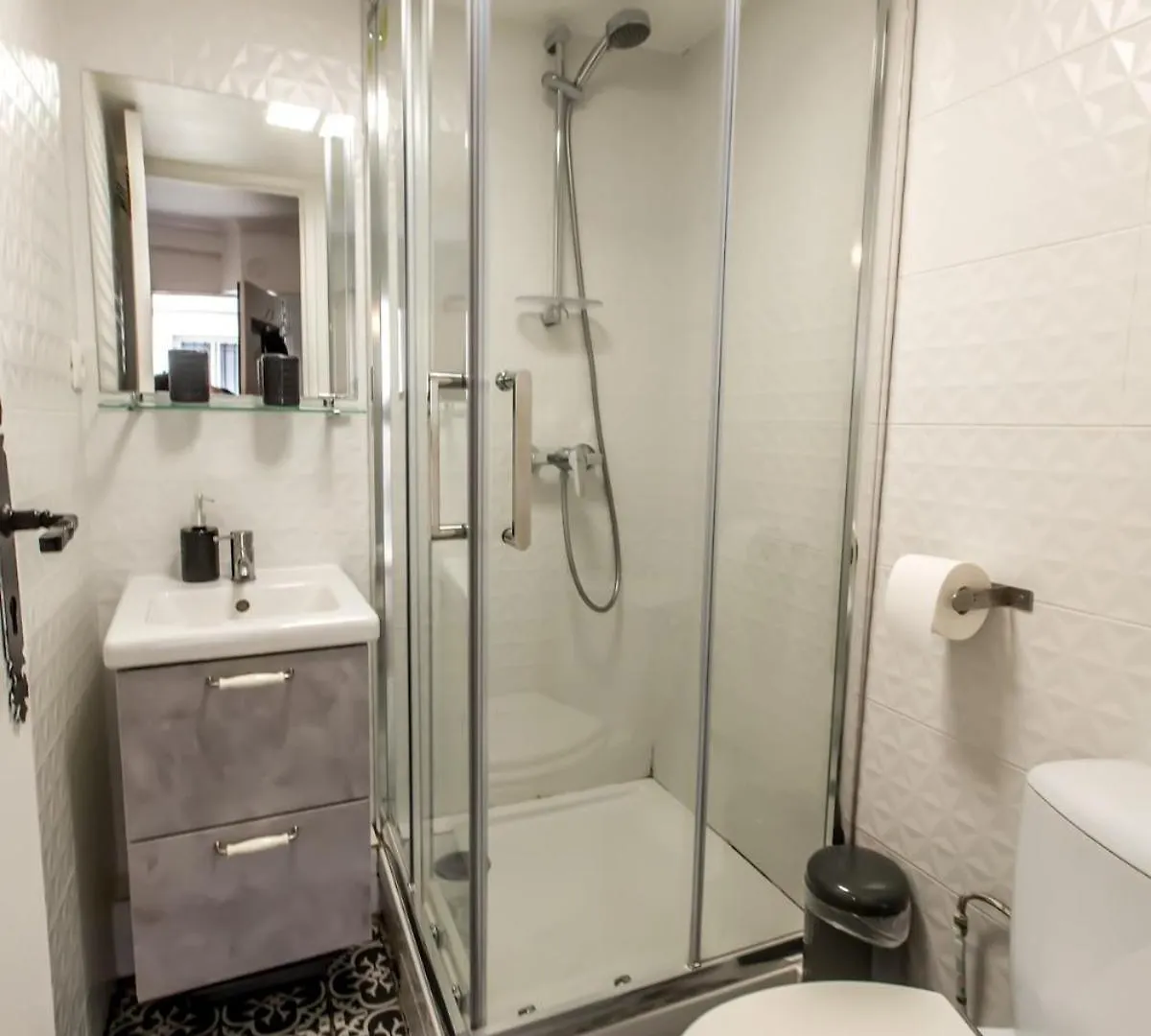 Апартаменты Appartement Cozy En Plein Centre De Paris, Pres De L'Opera Garnier